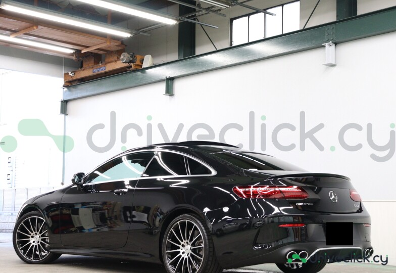 Mercedes E-class Black