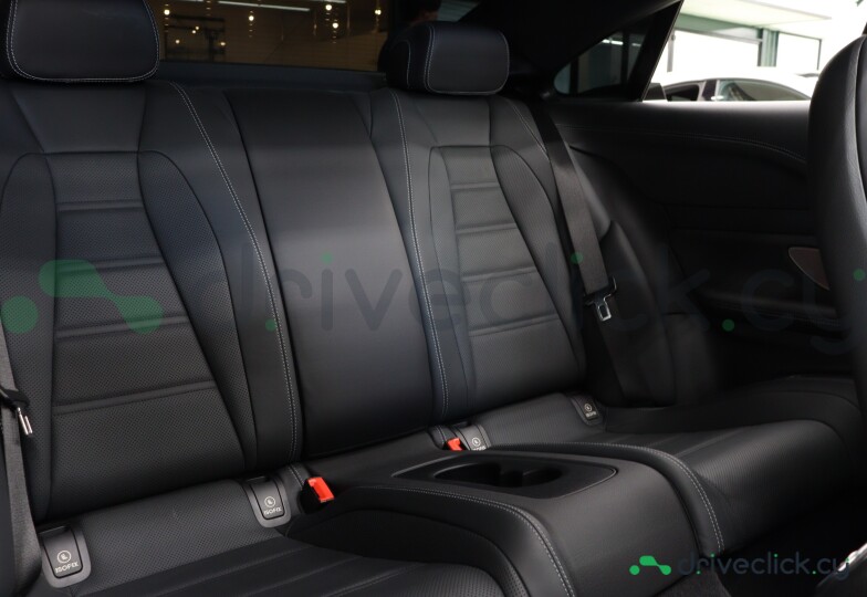 Mercedes E-class Black