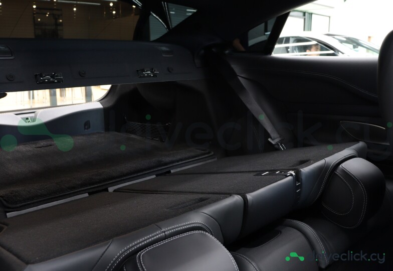 Mercedes E-class Black
