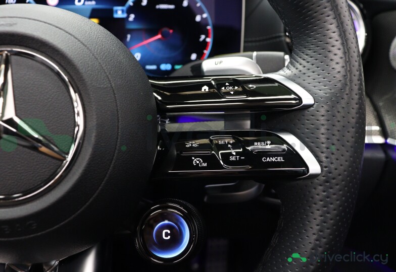 Mercedes E-class Black