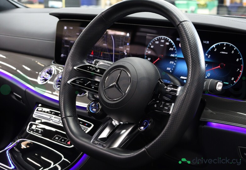 Mercedes E-class Black