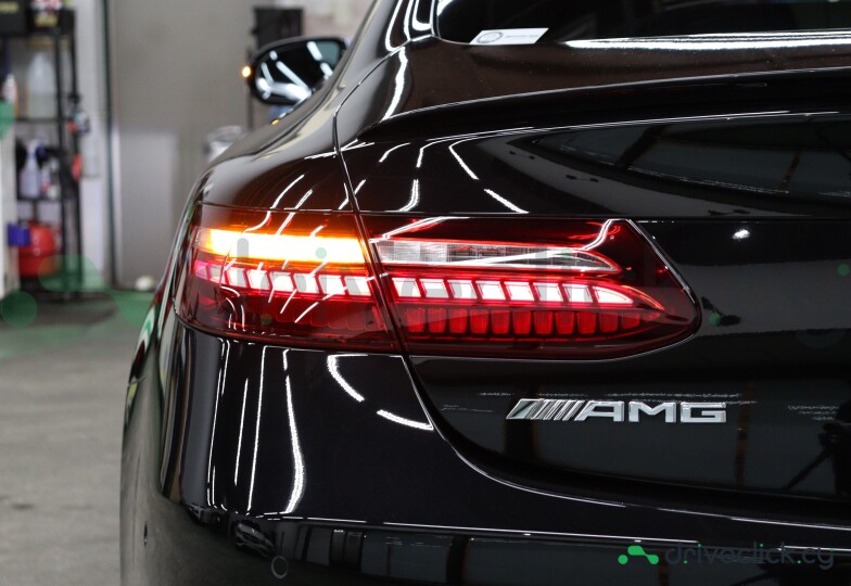 Mercedes E-class Black