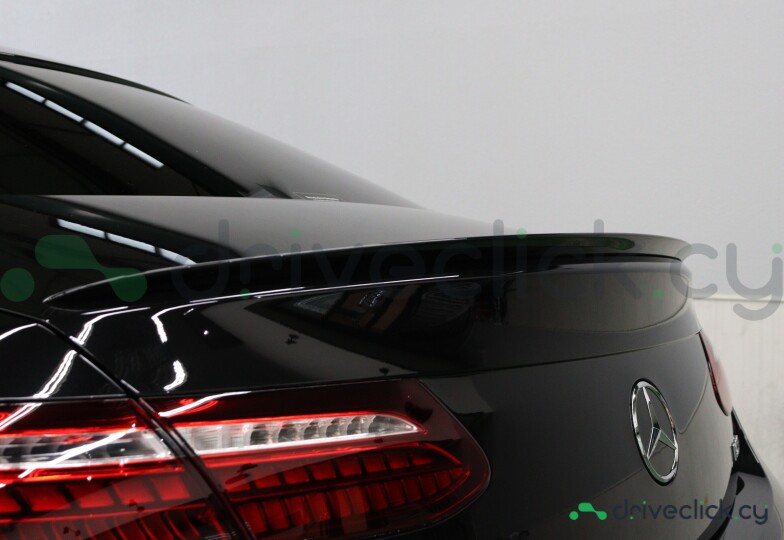 Mercedes E-class Black