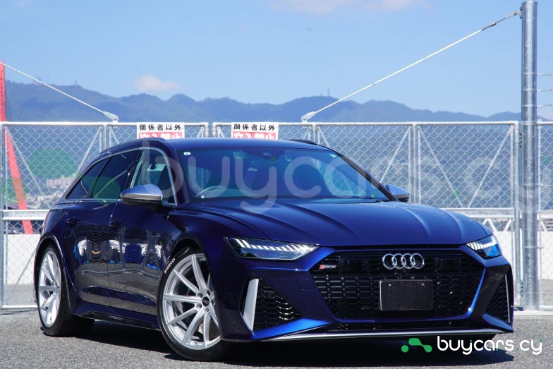 Audi RS6 Avant Blue