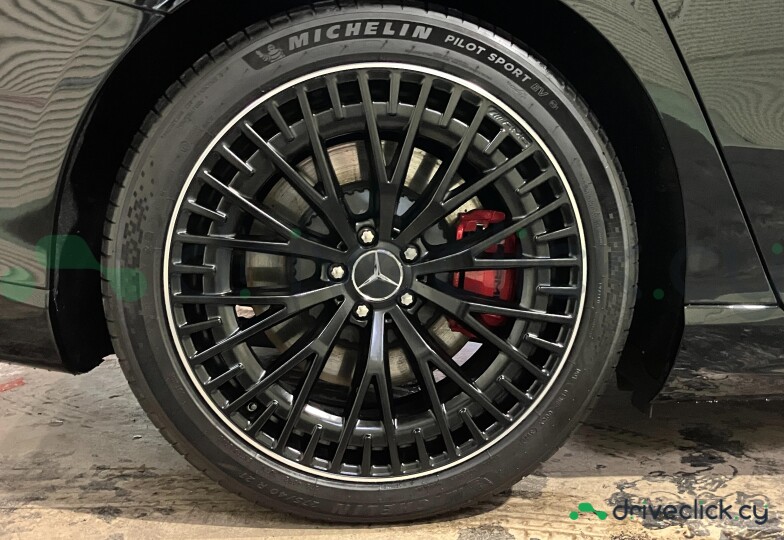 Mercedes EQS Black