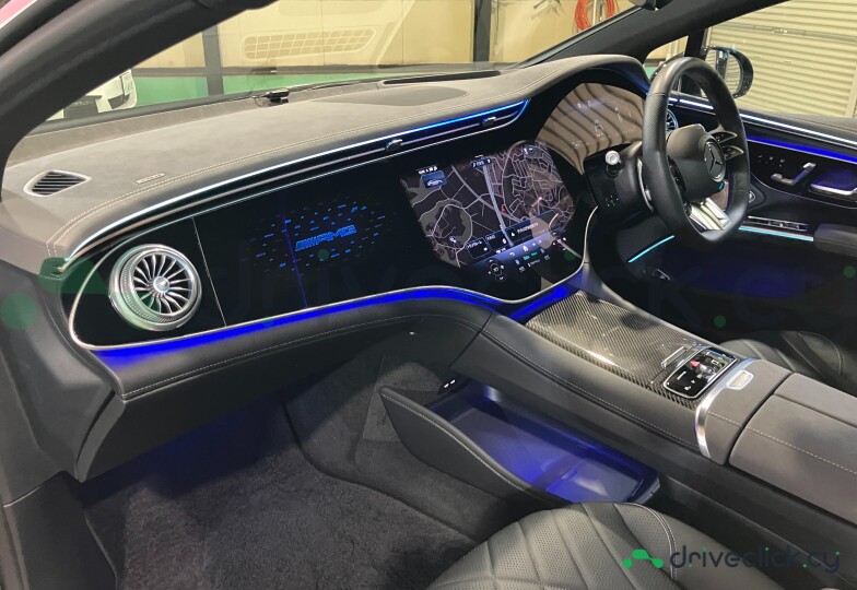 Mercedes EQS Black