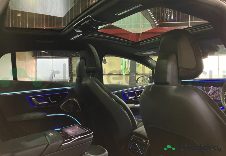 Mercedes EQS Black