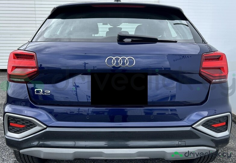 Audi Q2 Синий