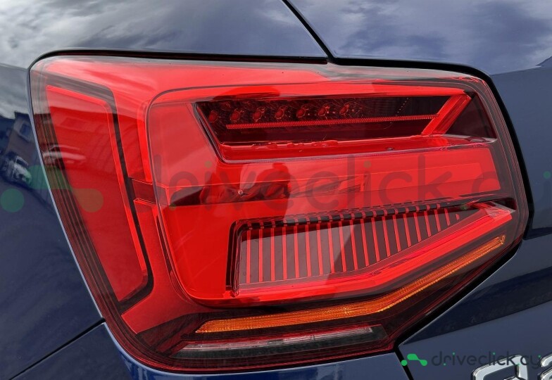 Audi Q2 Синий