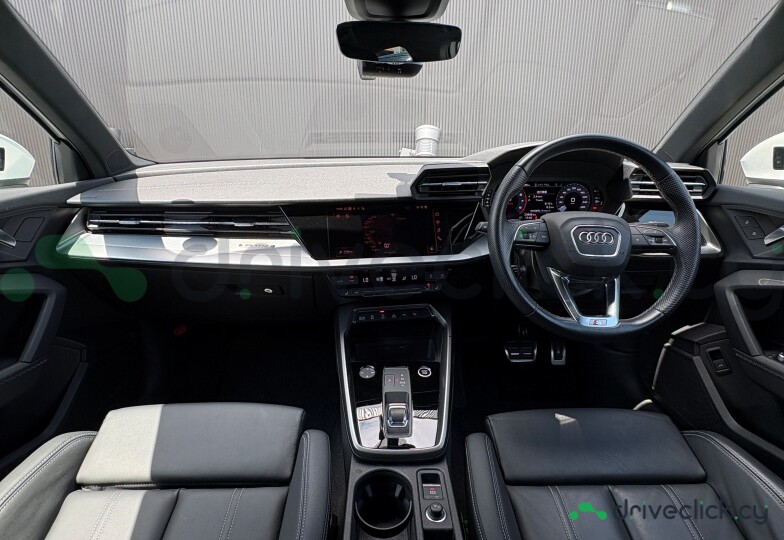 Audi A3 Белый