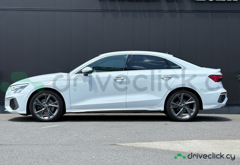 Audi A3 Белый