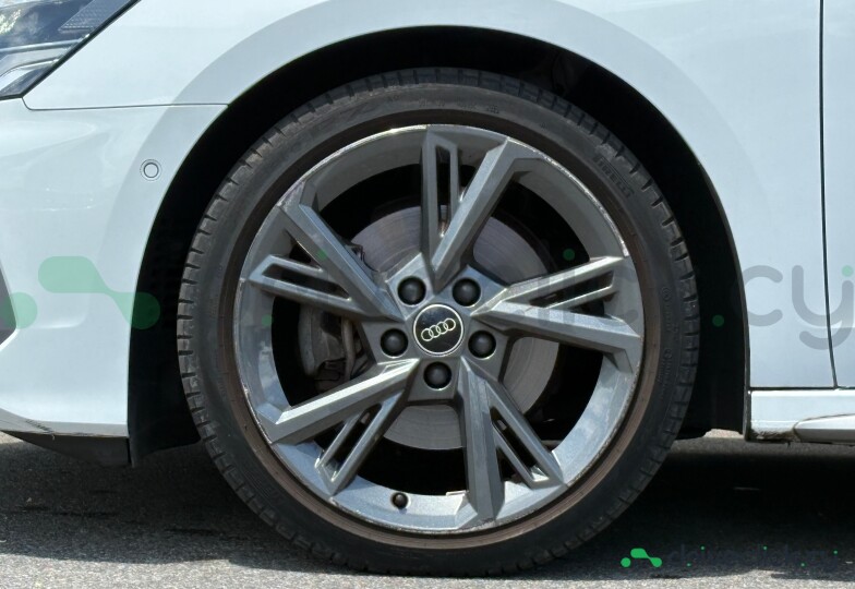 Audi A3 Белый