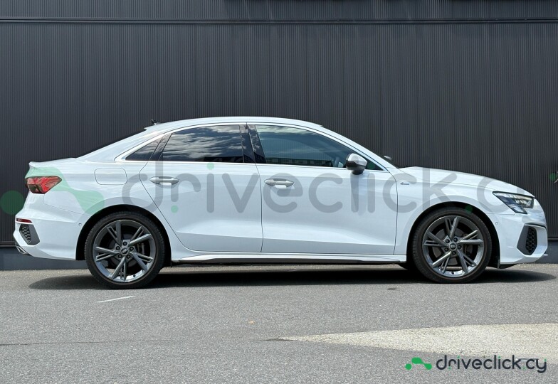 Audi A3 Белый