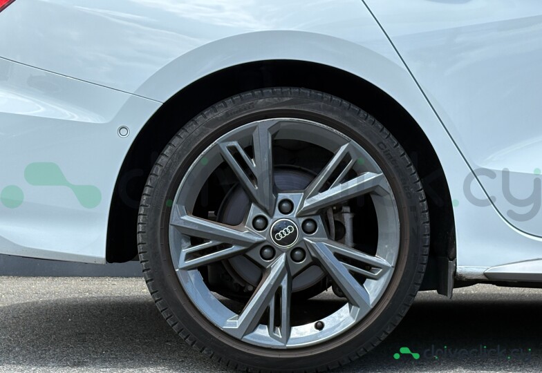 Audi A3 Белый