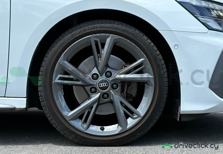 Audi A3 Белый