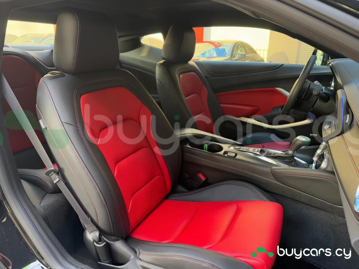 Chevrolet Camaro Черный