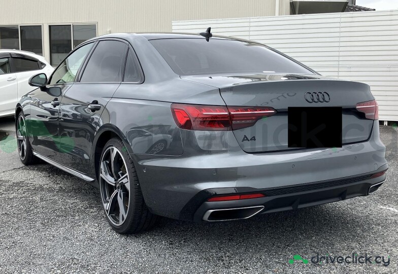 Audi A4 Серый