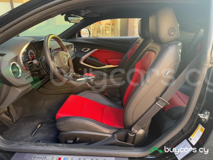 Chevrolet Camaro Черный