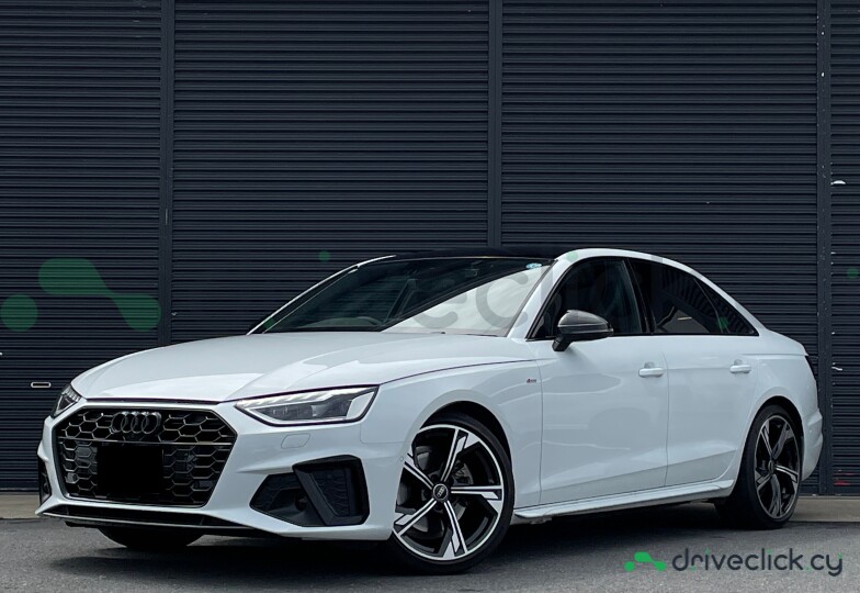 Audi A4 Белый