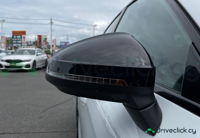 Audi A4 Белый