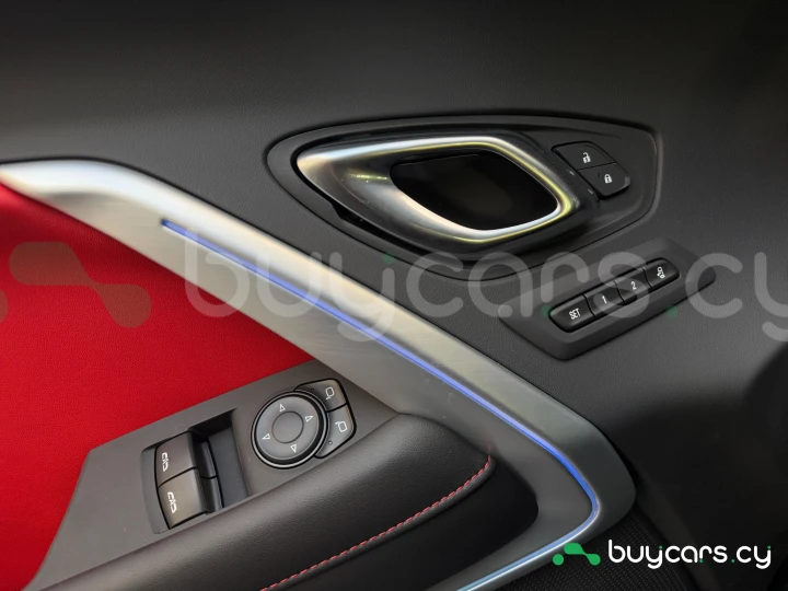 Chevrolet Camaro Черный