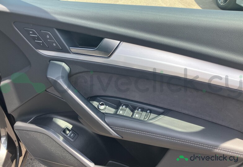 Audi Q5 Sportback Grey