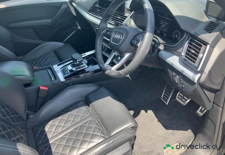 Audi Q5 Sportback Grey
