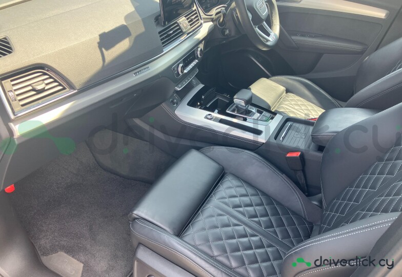 Audi Q5 Sportback Grey