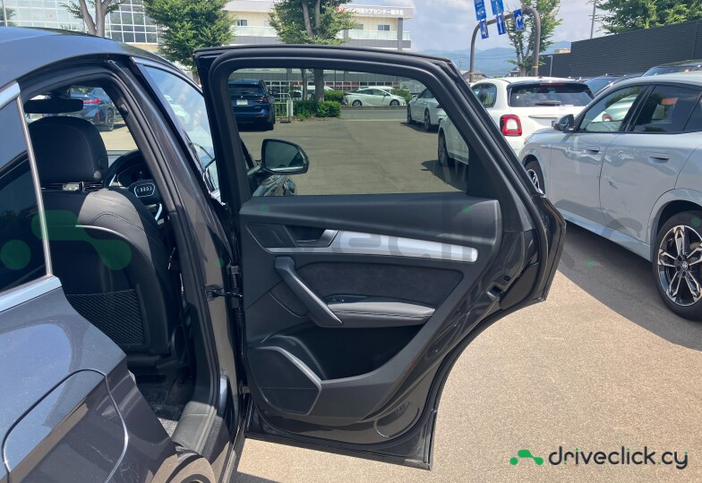 Audi Q5 Sportback Grey