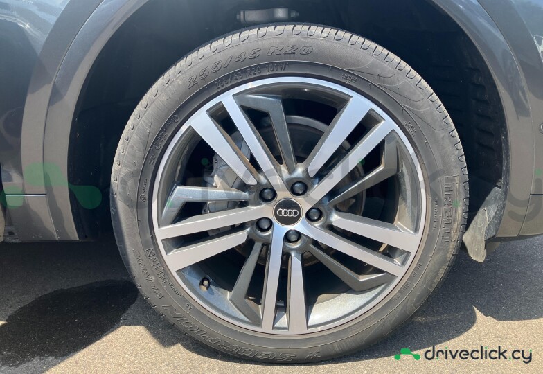 Audi Q5 Sportback Grey