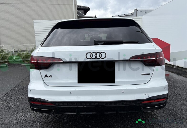 Audi A4 Белый