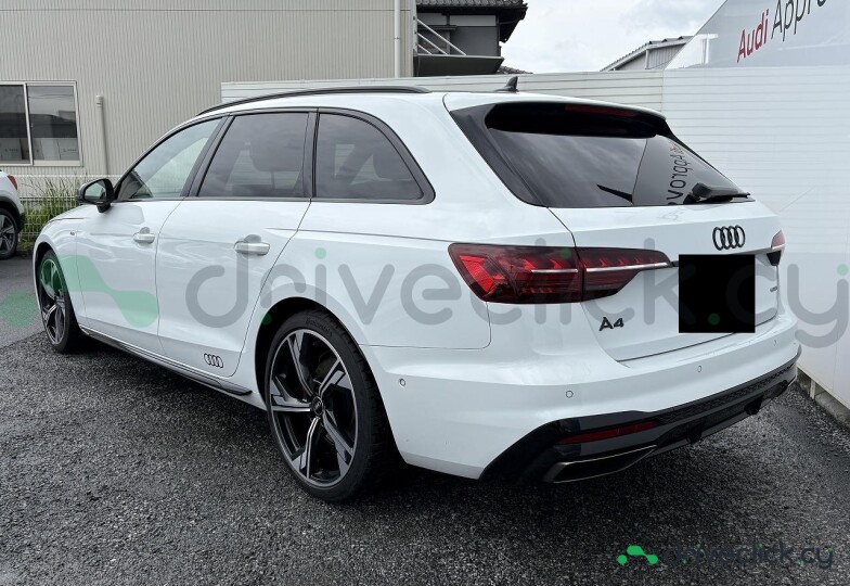 Audi A4 Белый