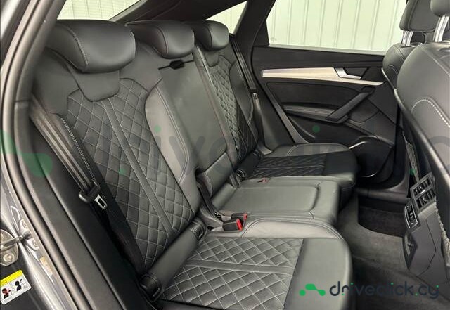 Audi Q5 Sportback Grey