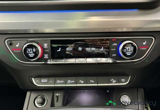 Audi Q5 Sportback Grey