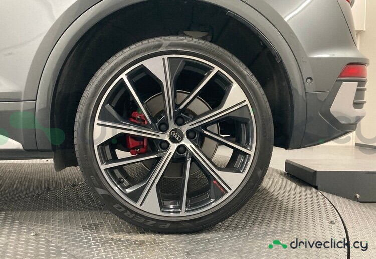 Audi Q5 Sportback Grey