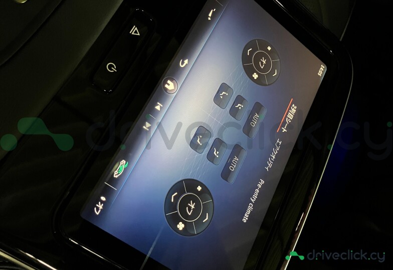 Mercedes EQS Black