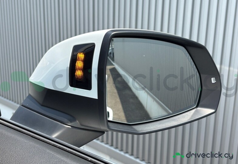 Audi Q5 Sportback White