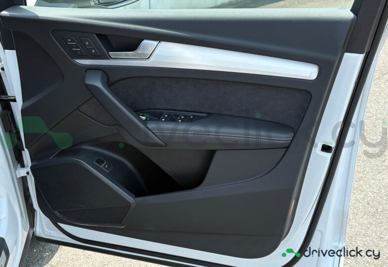 Audi Q5 Sportback White
