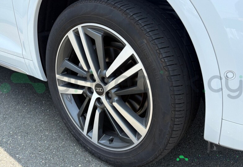 Audi Q5 Sportback White
