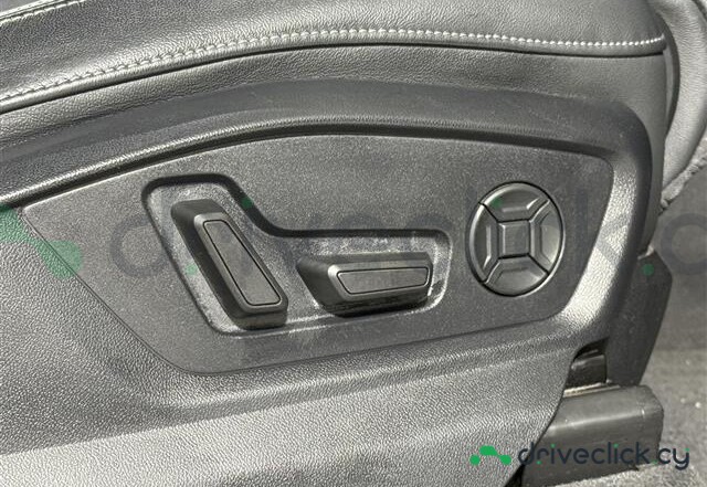 Audi Q8 Black