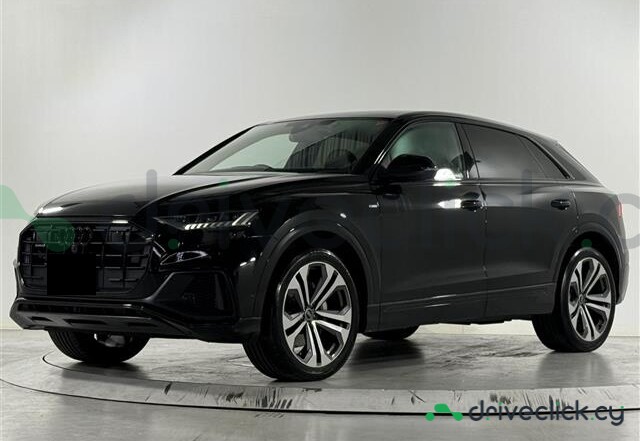 Audi Q8 Black