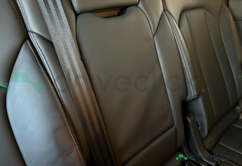 Audi Q7 Grey