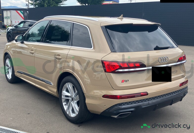Audi Q7 Beige