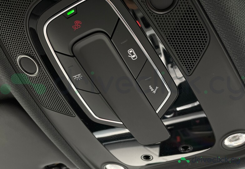 Audi A4 Белый