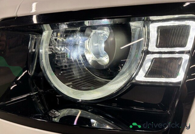 Land Rover Defender White