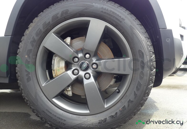 Land Rover Defender Белый