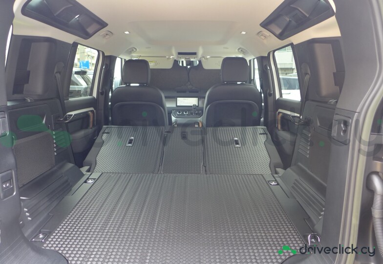 Land Rover Defender Белый