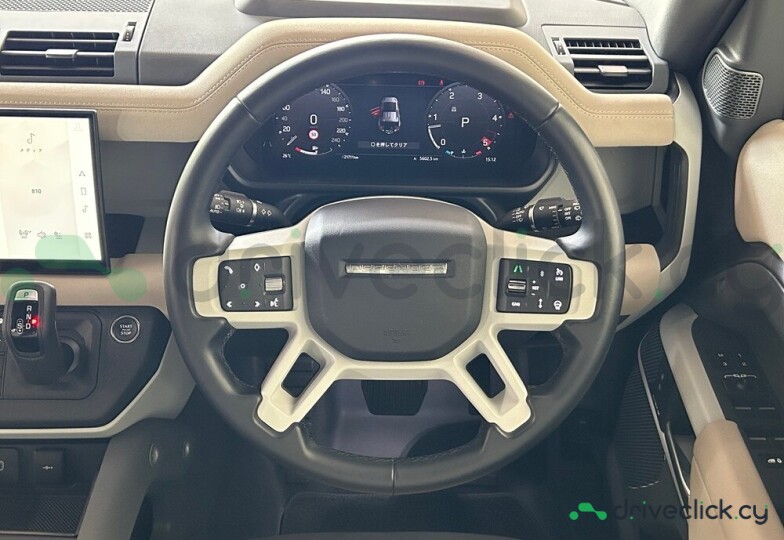 Land Rover Defender Серый