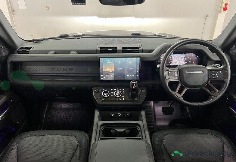 Land Rover Defender Черный