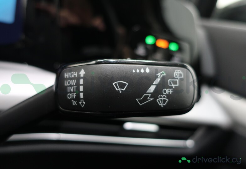 Volkswagen Golf Black